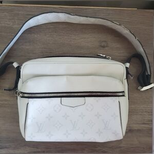 Louis Vuitton White Outdoor Messenger Monogram Taigarama